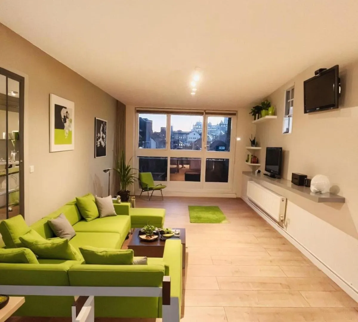 Scenic Apt In St Katharine Docks - Steps To Tower Bridge London